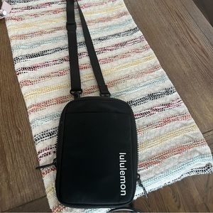 Lululemon Easy Access Crossbody Bag